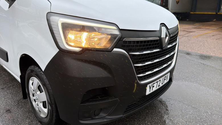 Renault Master Lwb Diesel Fwd LM35dCi 135 Business+ Medium Roof Van